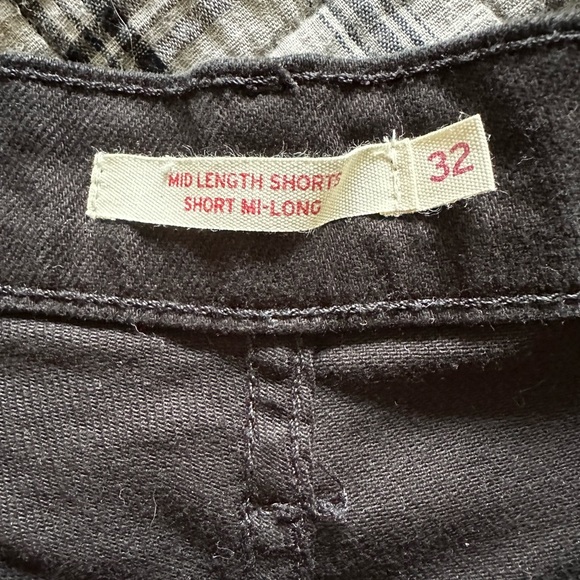 Levi Mid-Rise short - Picture 3 of 5